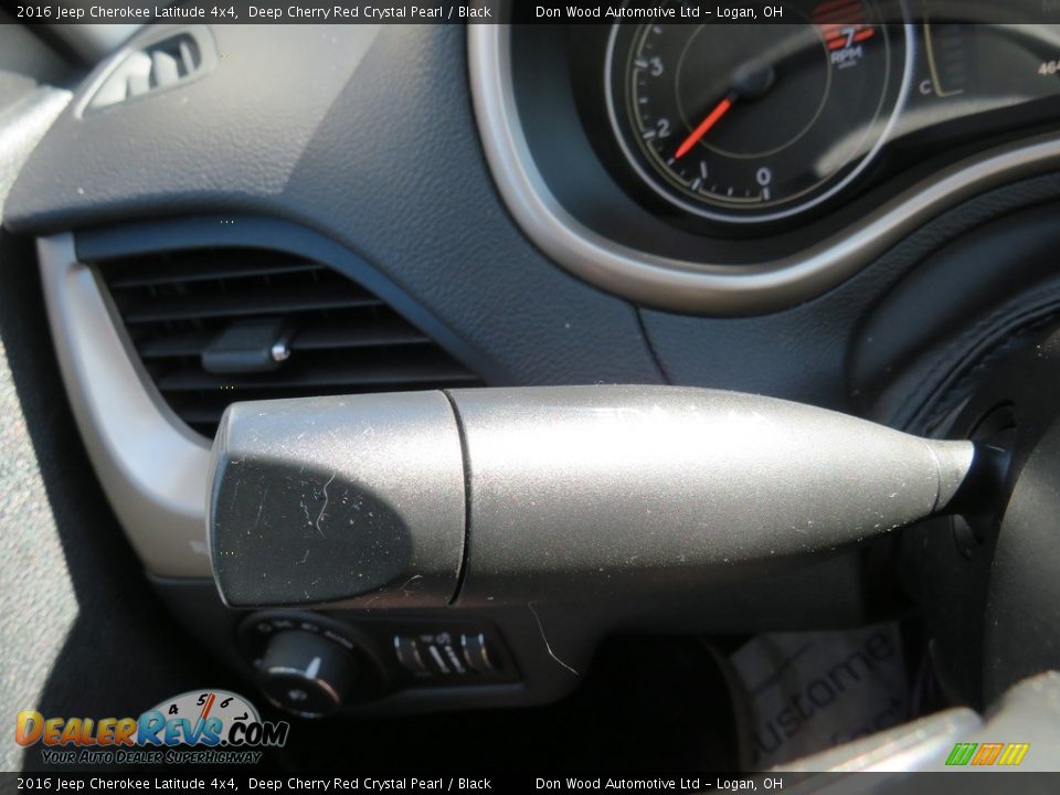 2016 Jeep Cherokee Latitude 4x4 Deep Cherry Red Crystal Pearl / Black Photo #21
