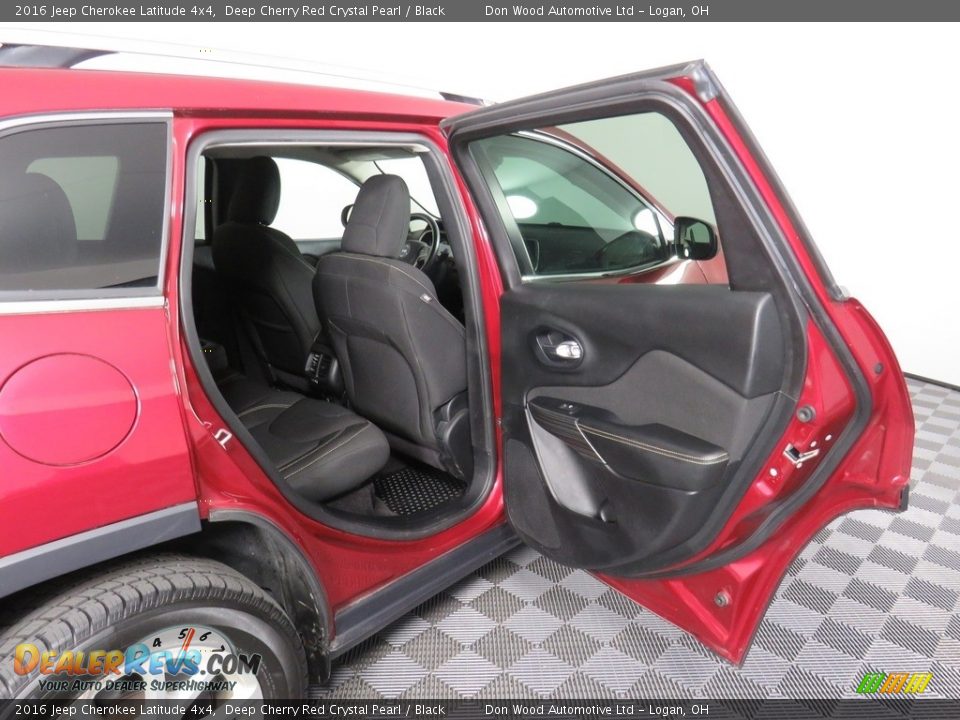 2016 Jeep Cherokee Latitude 4x4 Deep Cherry Red Crystal Pearl / Black Photo #34
