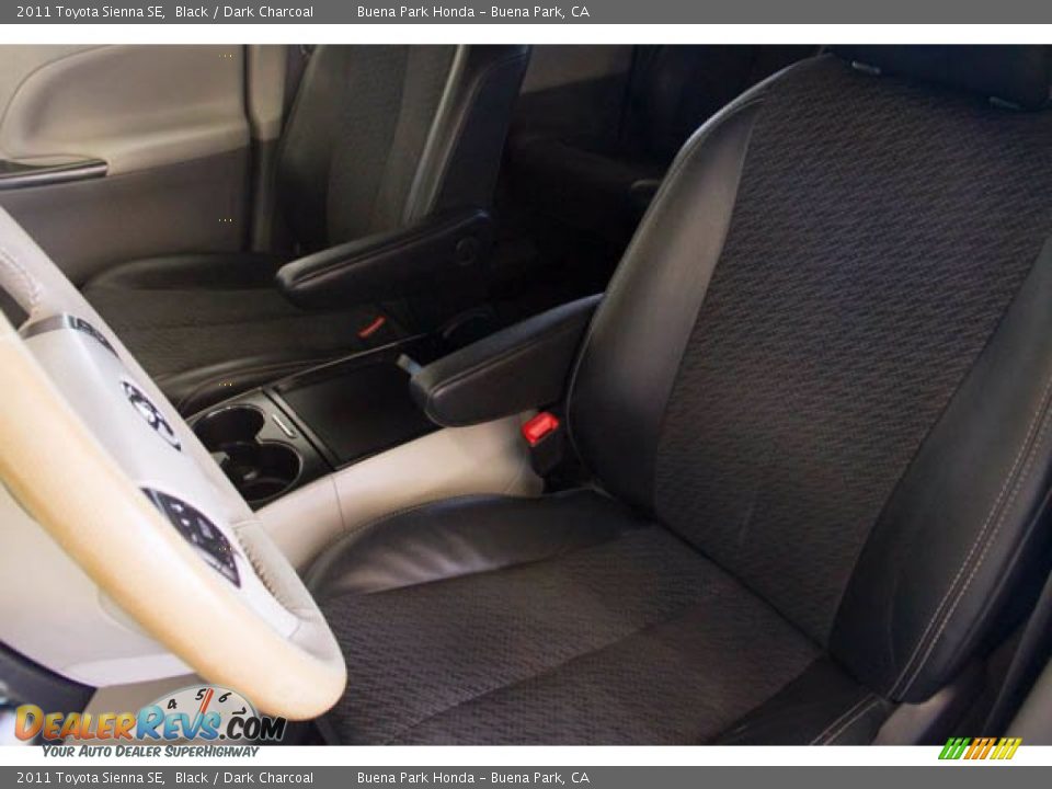 2011 Toyota Sienna SE Black / Dark Charcoal Photo #17