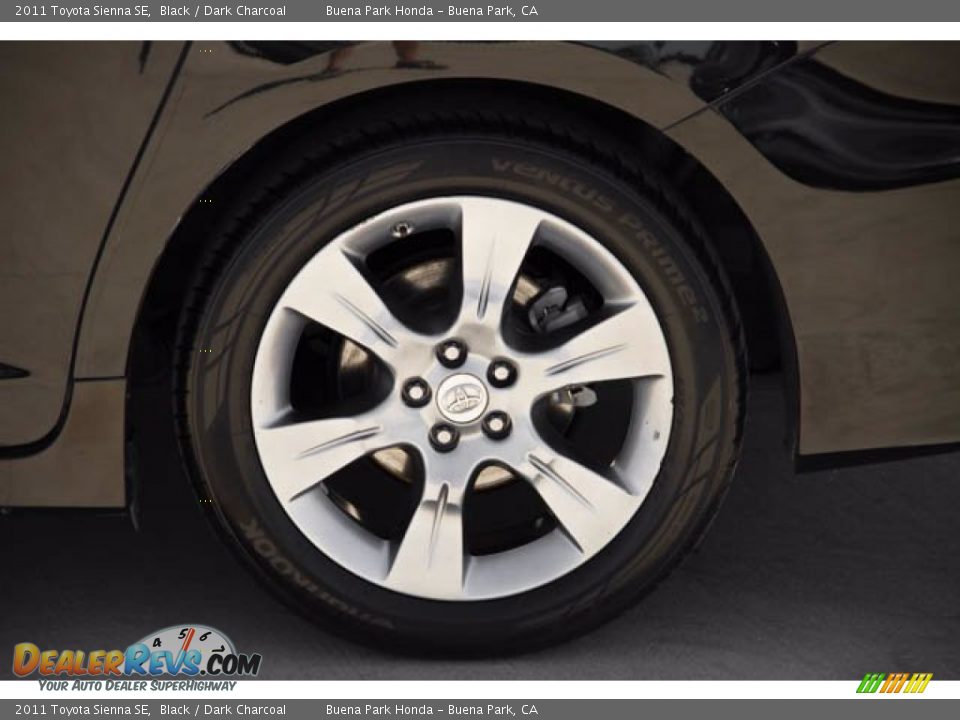 2011 Toyota Sienna SE Black / Dark Charcoal Photo #36