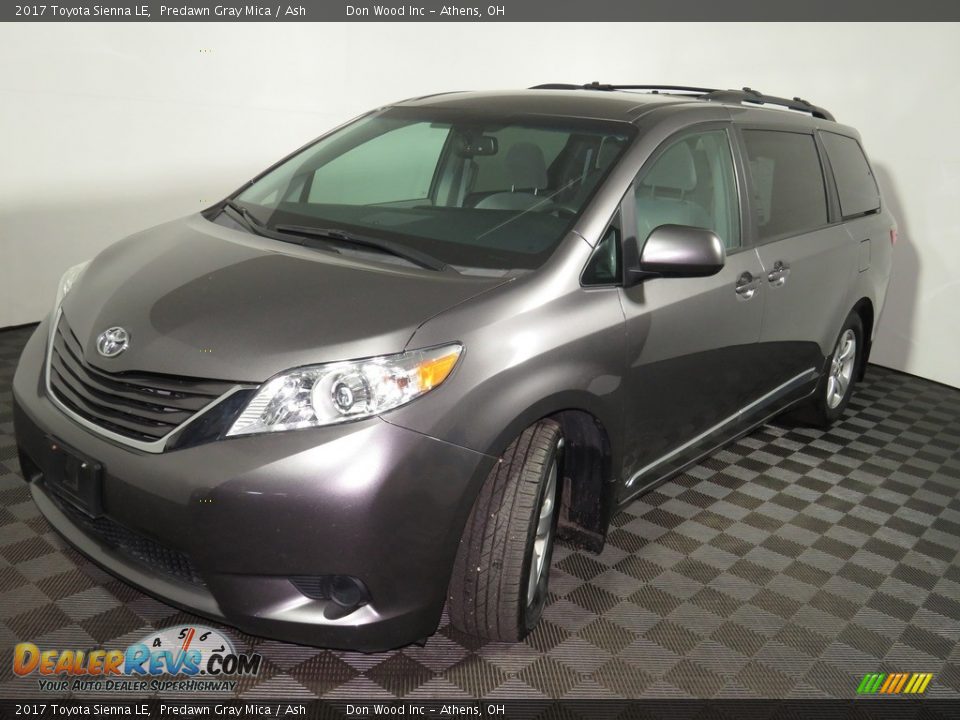 2017 Toyota Sienna LE Predawn Gray Mica / Ash Photo #7