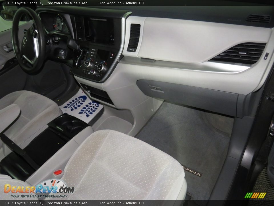 2017 Toyota Sienna LE Predawn Gray Mica / Ash Photo #26