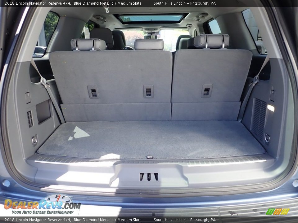 2018 Lincoln Navigator Reserve 4x4 Blue Diamond Metallic / Medium Slate Photo #5
