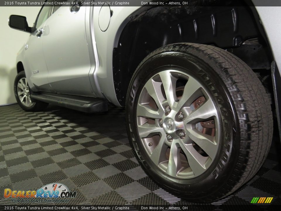 2016 Toyota Tundra Limited CrewMax 4x4 Silver Sky Metallic / Graphite Photo #10