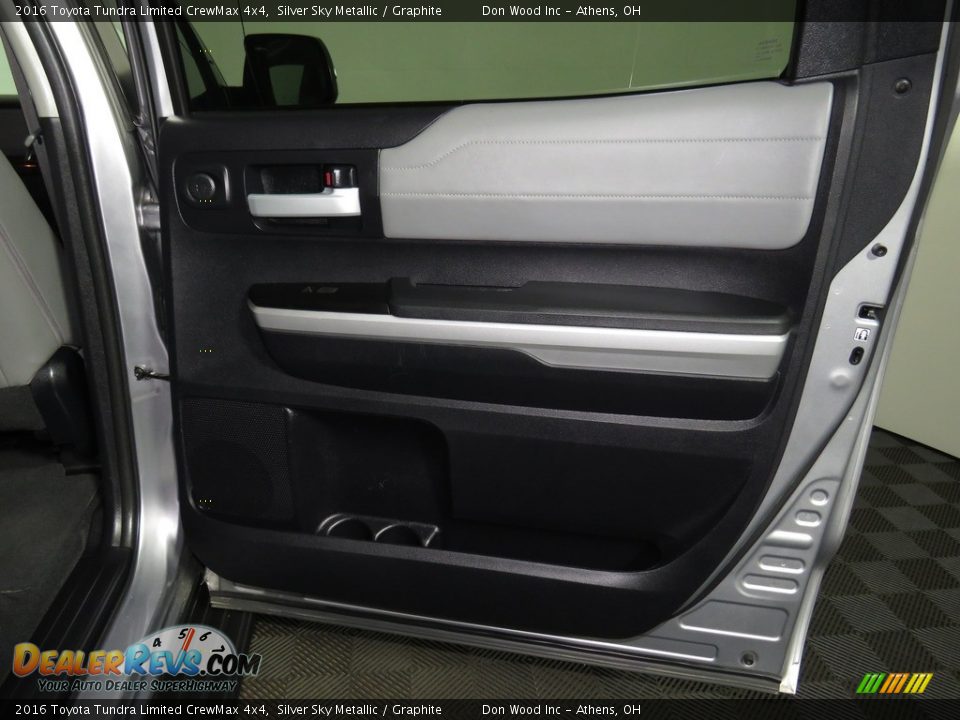 2016 Toyota Tundra Limited CrewMax 4x4 Silver Sky Metallic / Graphite Photo #21