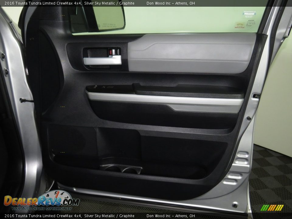 2016 Toyota Tundra Limited CrewMax 4x4 Silver Sky Metallic / Graphite Photo #23