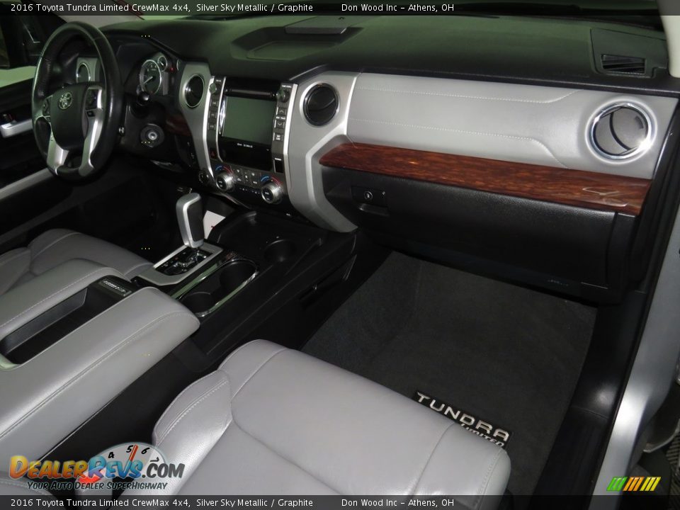 2016 Toyota Tundra Limited CrewMax 4x4 Silver Sky Metallic / Graphite Photo #25