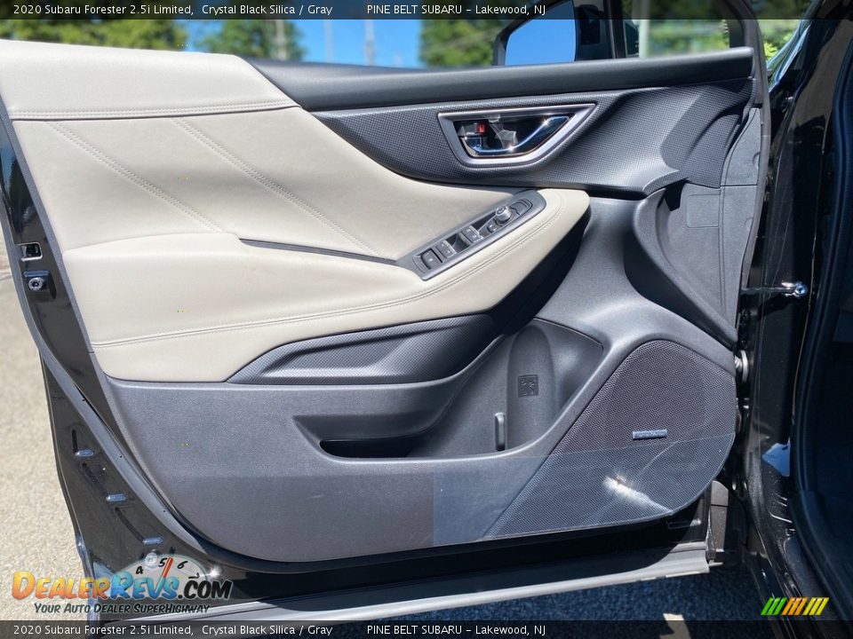 2020 Subaru Forester 2.5i Limited Crystal Black Silica / Gray Photo #9