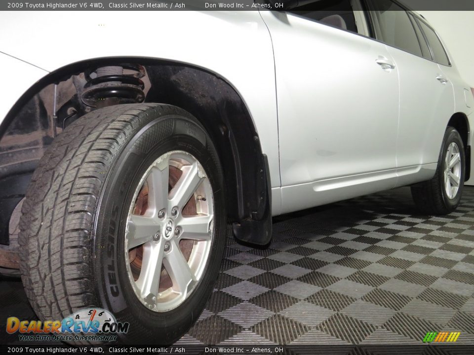 2009 Toyota Highlander V6 4WD Classic Silver Metallic / Ash Photo #8