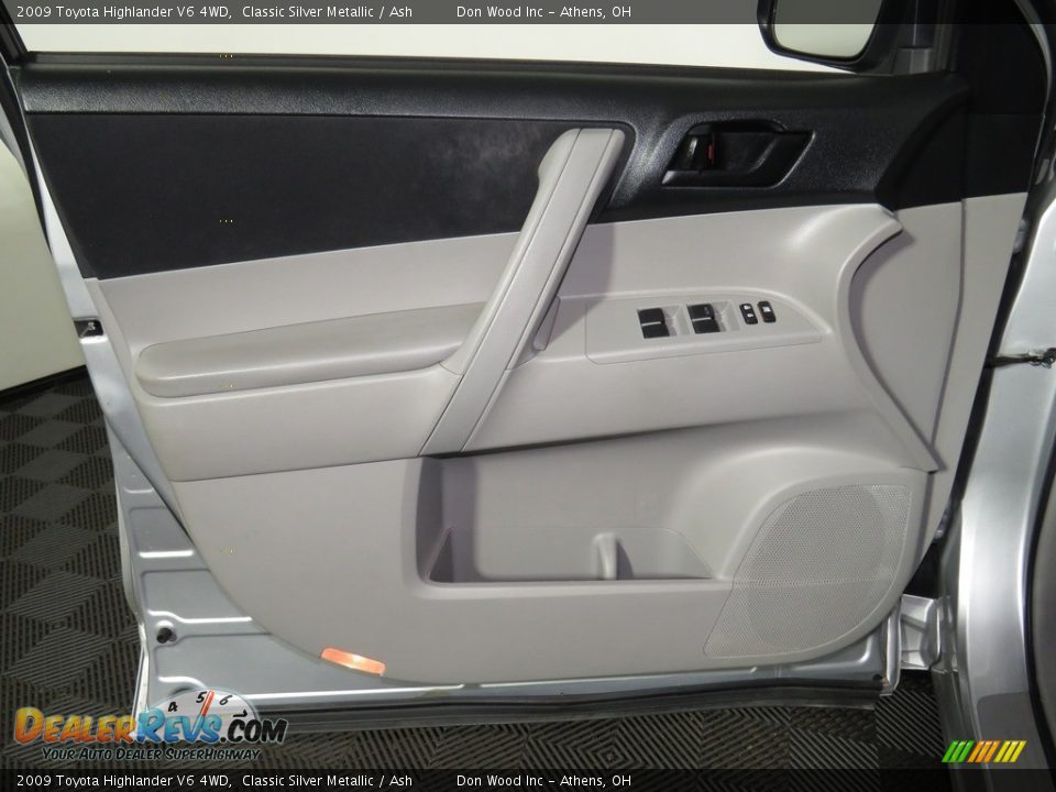 2009 Toyota Highlander V6 4WD Classic Silver Metallic / Ash Photo #17