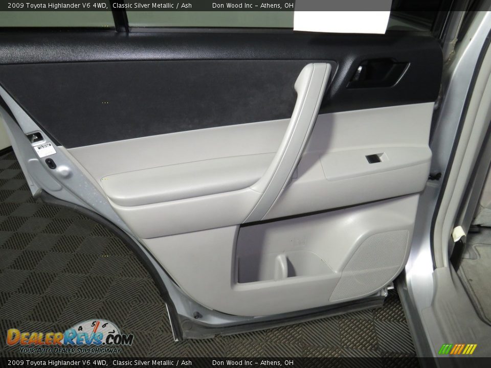2009 Toyota Highlander V6 4WD Classic Silver Metallic / Ash Photo #21