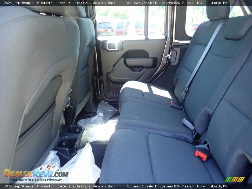 2020 Jeep Wrangler Unlimited Sport 4x4 Granite Crystal Metallic / Black Photo #14