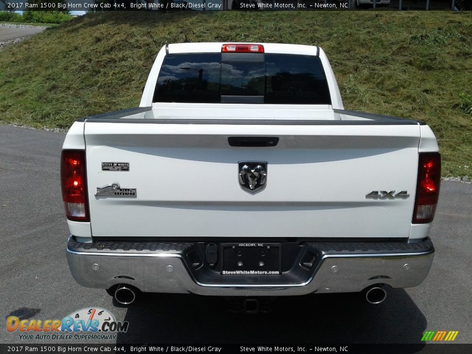 2017 Ram 1500 Big Horn Crew Cab 4x4 Bright White / Black/Diesel Gray Photo #7