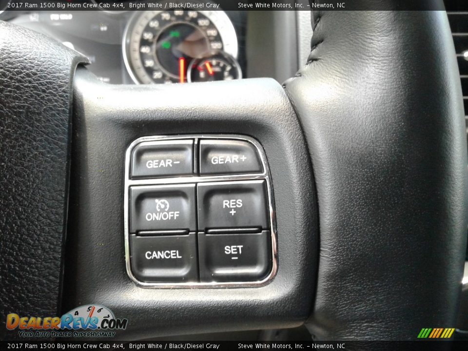 2017 Ram 1500 Big Horn Crew Cab 4x4 Steering Wheel Photo #21