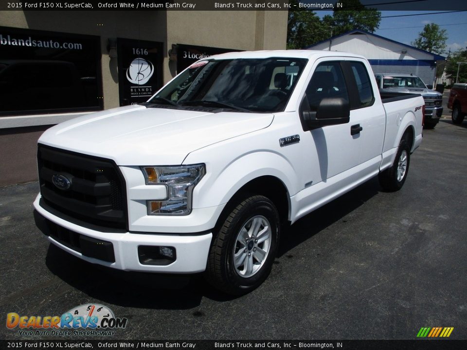 2015 Ford F150 XL SuperCab Oxford White / Medium Earth Gray Photo #2