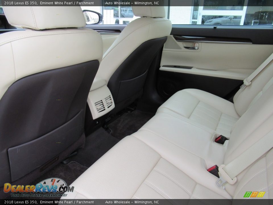 2018 Lexus ES 350 Eminent White Pearl / Parchment Photo #11
