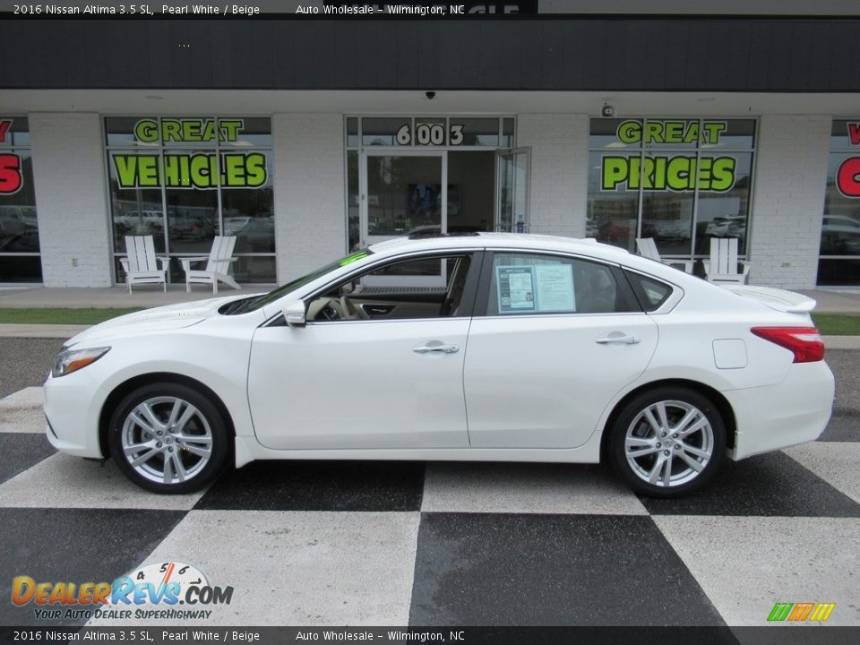 2016 Nissan Altima 3.5 SL Pearl White / Beige Photo #1