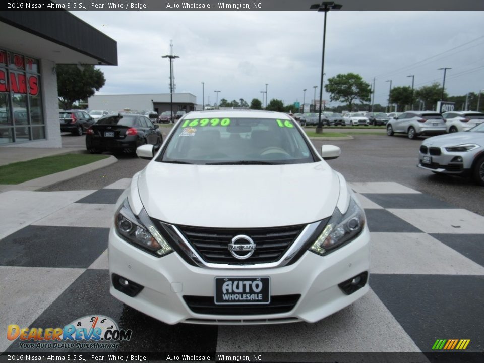 2016 Nissan Altima 3.5 SL Pearl White / Beige Photo #2