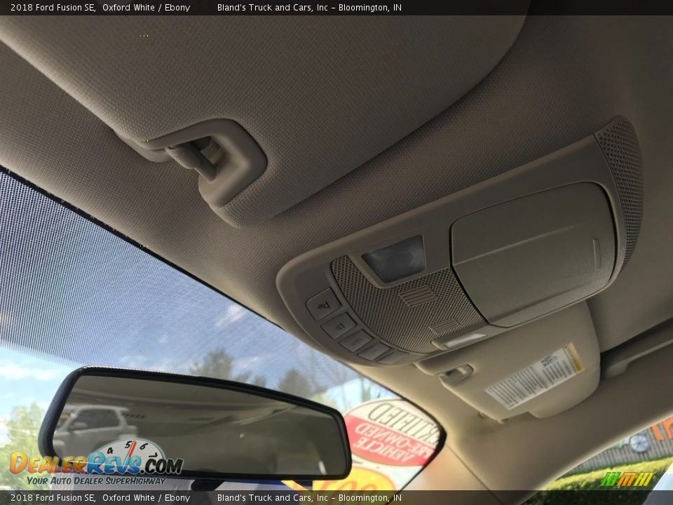 2018 Ford Fusion SE Oxford White / Ebony Photo #18