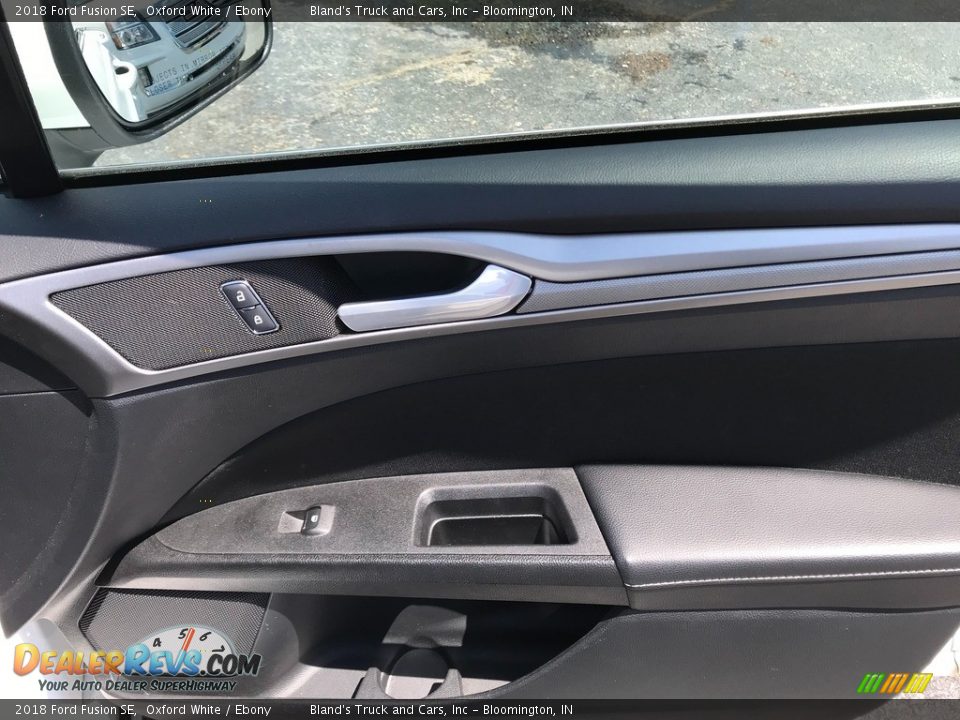 2018 Ford Fusion SE Oxford White / Ebony Photo #29