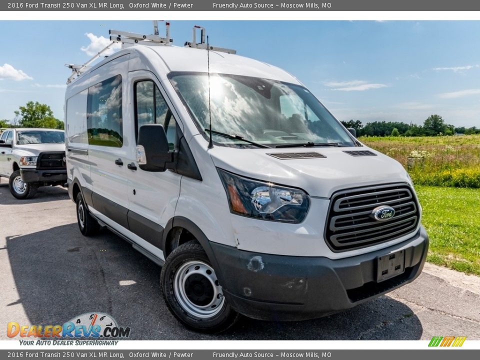 Front 3/4 View of 2016 Ford Transit 250 Van XL MR Long Photo #1