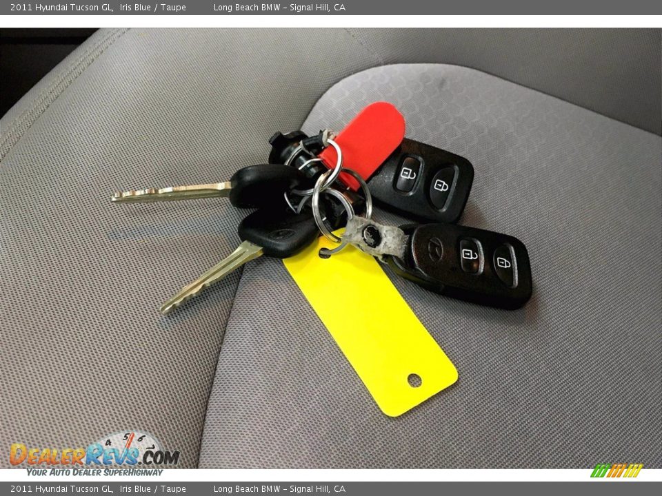 2011 Hyundai Tucson GL Iris Blue / Taupe Photo #11