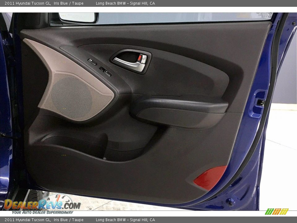 2011 Hyundai Tucson GL Iris Blue / Taupe Photo #24