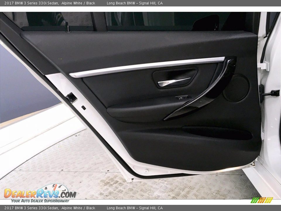 2017 BMW 3 Series 330i Sedan Alpine White / Black Photo #25