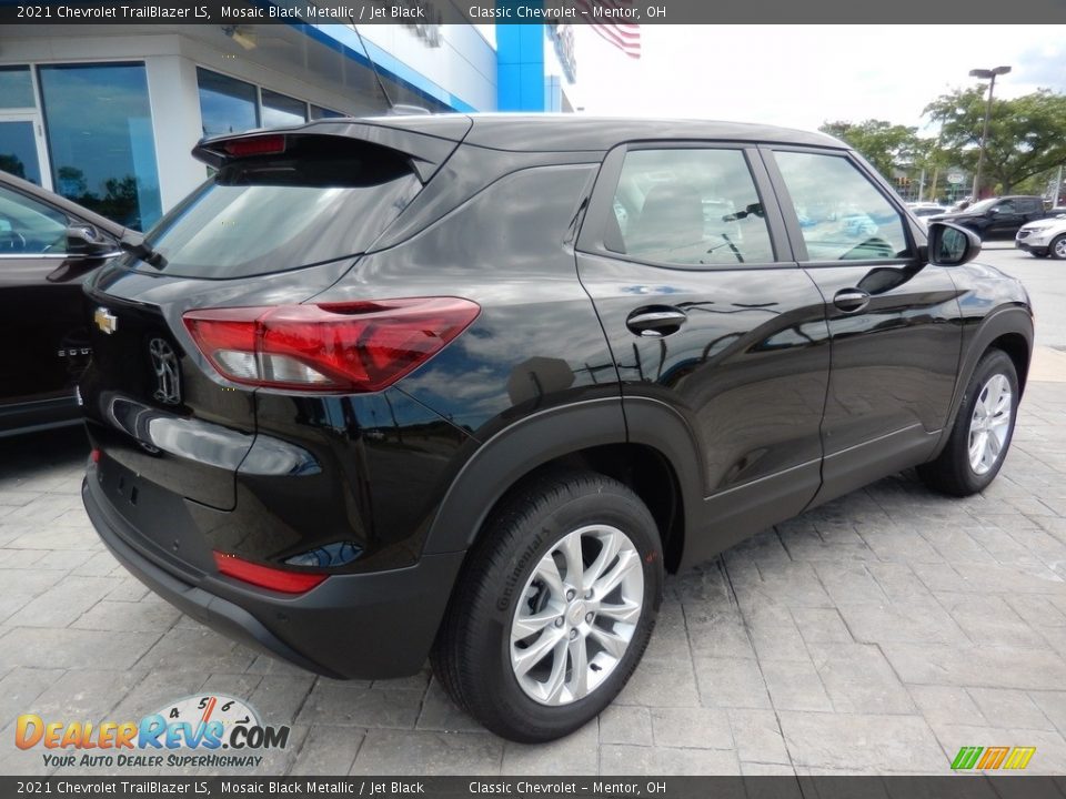 2021 Chevrolet TrailBlazer LS Mosaic Black Metallic / Jet Black Photo #4