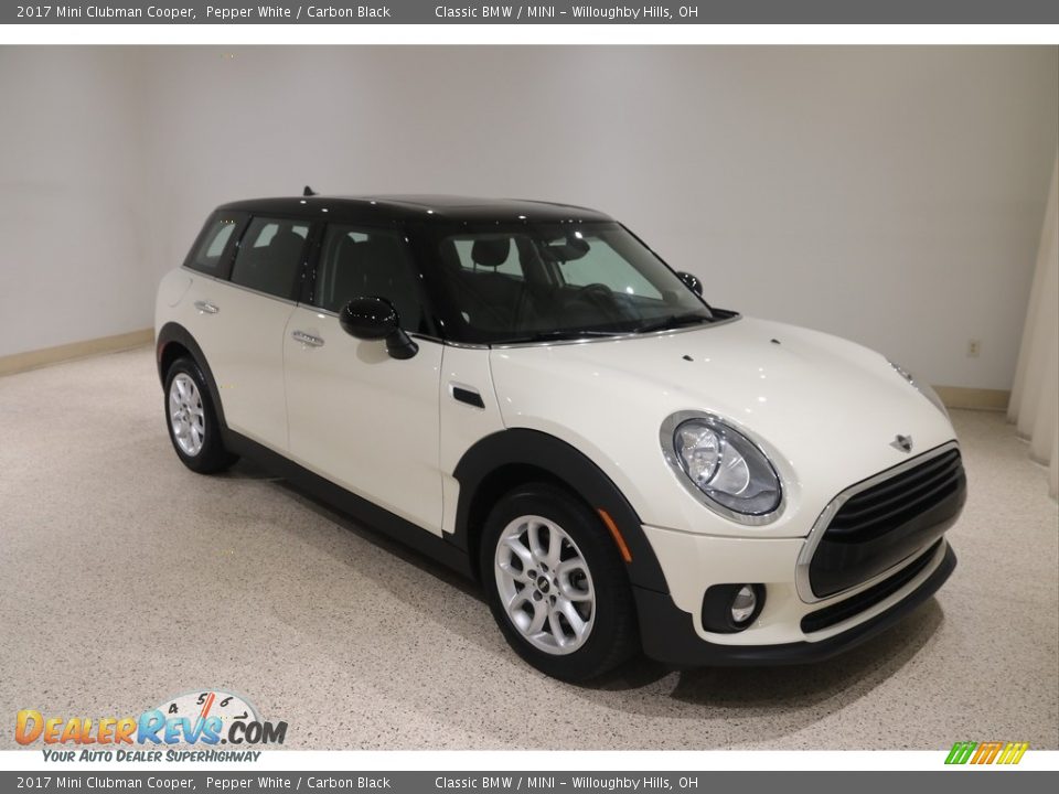 2017 Mini Clubman Cooper Pepper White / Carbon Black Photo #1