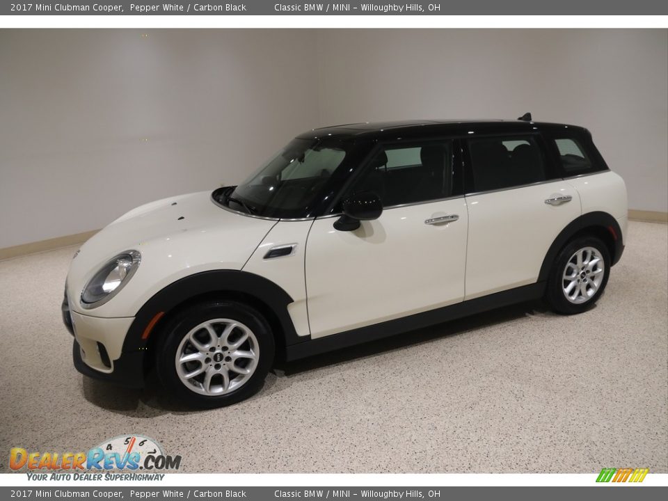 2017 Mini Clubman Cooper Pepper White / Carbon Black Photo #3