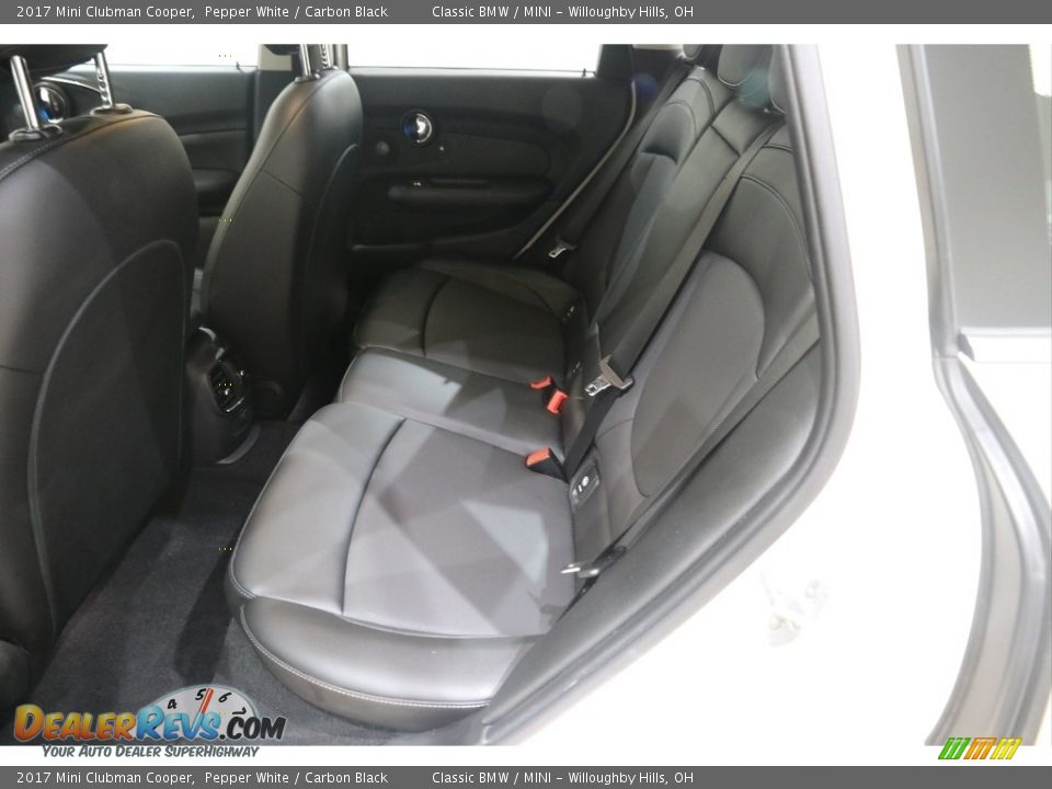 2017 Mini Clubman Cooper Pepper White / Carbon Black Photo #16