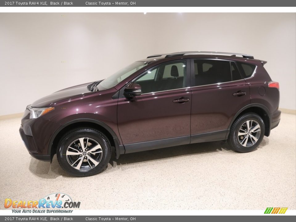2017 Toyota RAV4 XLE Black / Black Photo #3