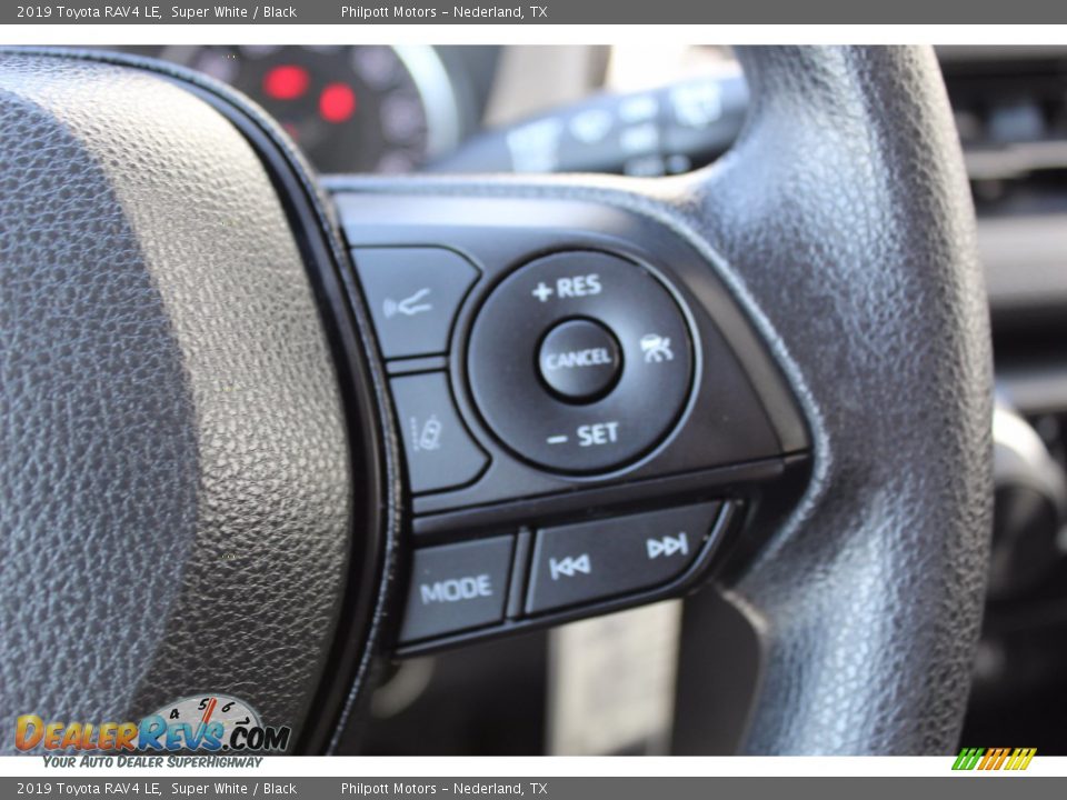 2019 Toyota RAV4 LE Super White / Black Photo #12