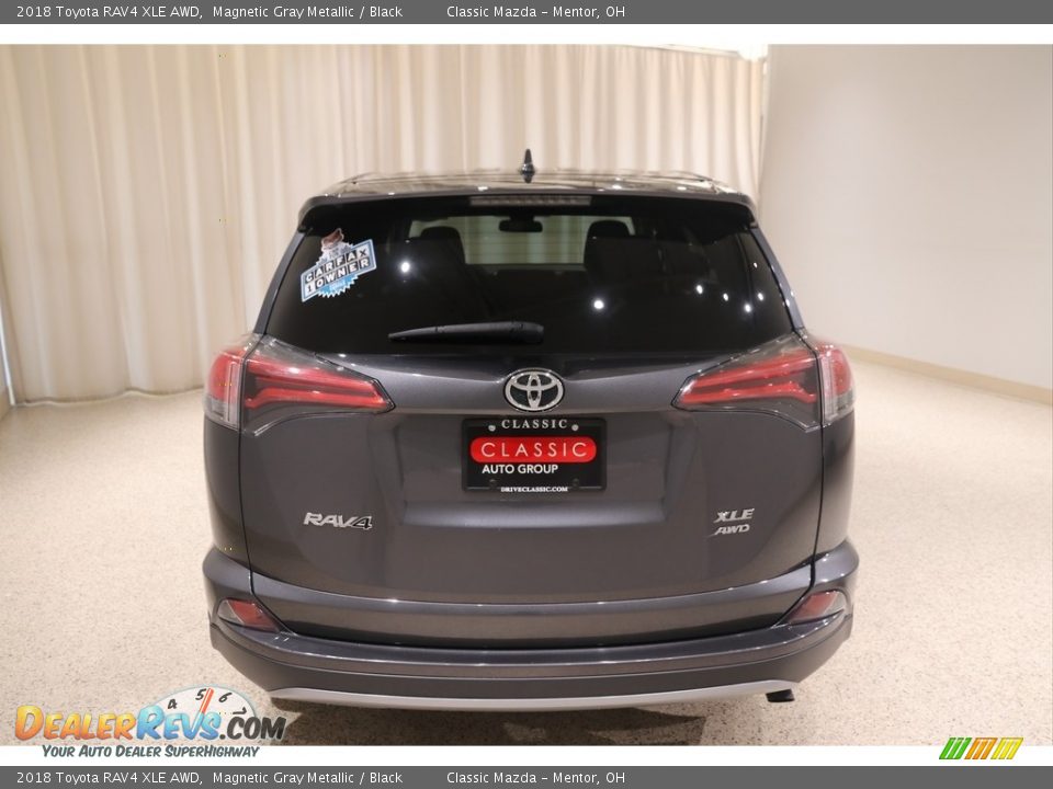 2018 Toyota RAV4 XLE AWD Magnetic Gray Metallic / Black Photo #4