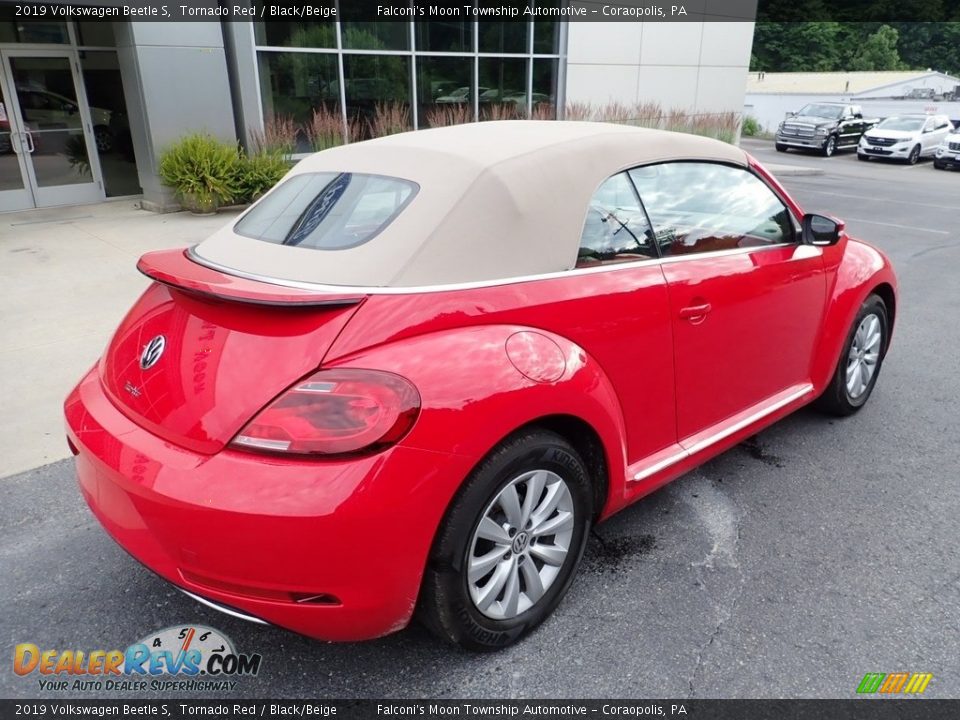 2019 Volkswagen Beetle S Tornado Red / Black/Beige Photo #2