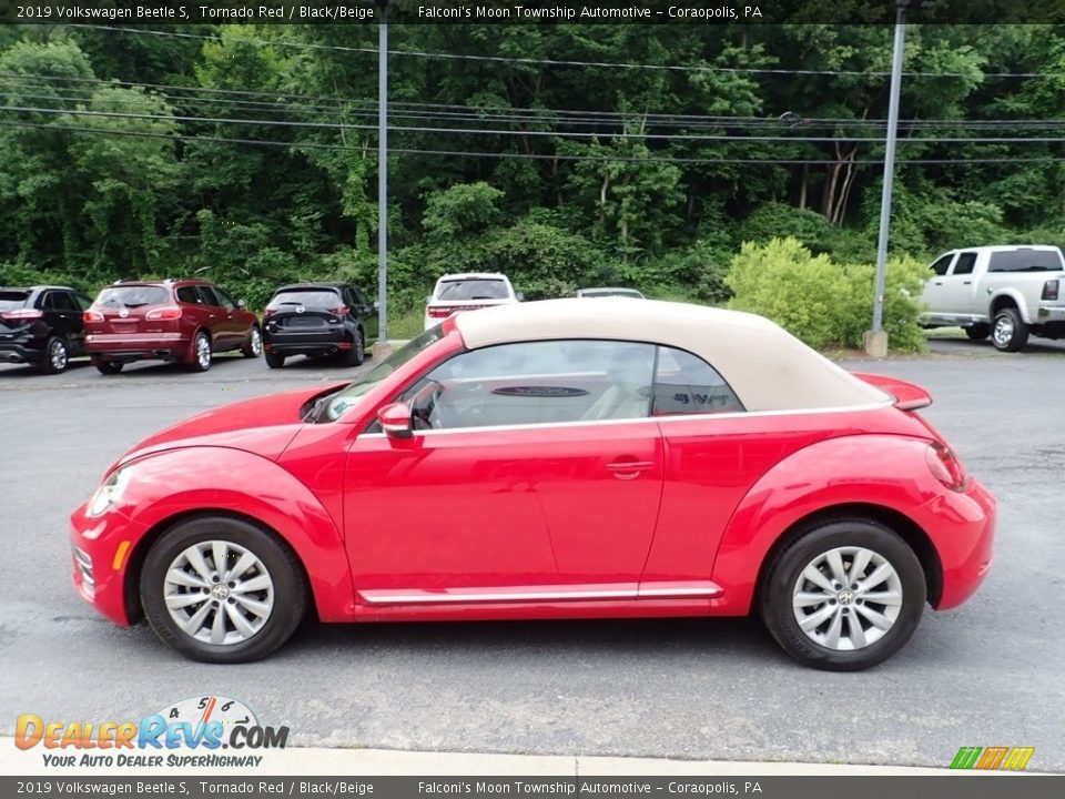 2019 Volkswagen Beetle S Tornado Red / Black/Beige Photo #5