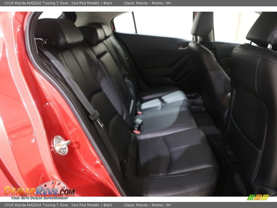 2018 Mazda MAZDA3 Touring 5 Door Soul Red Metallic / Black Photo #16