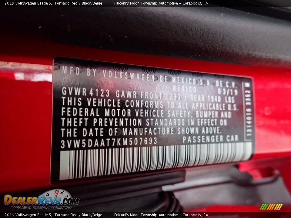 2019 Volkswagen Beetle S Tornado Red / Black/Beige Photo #23