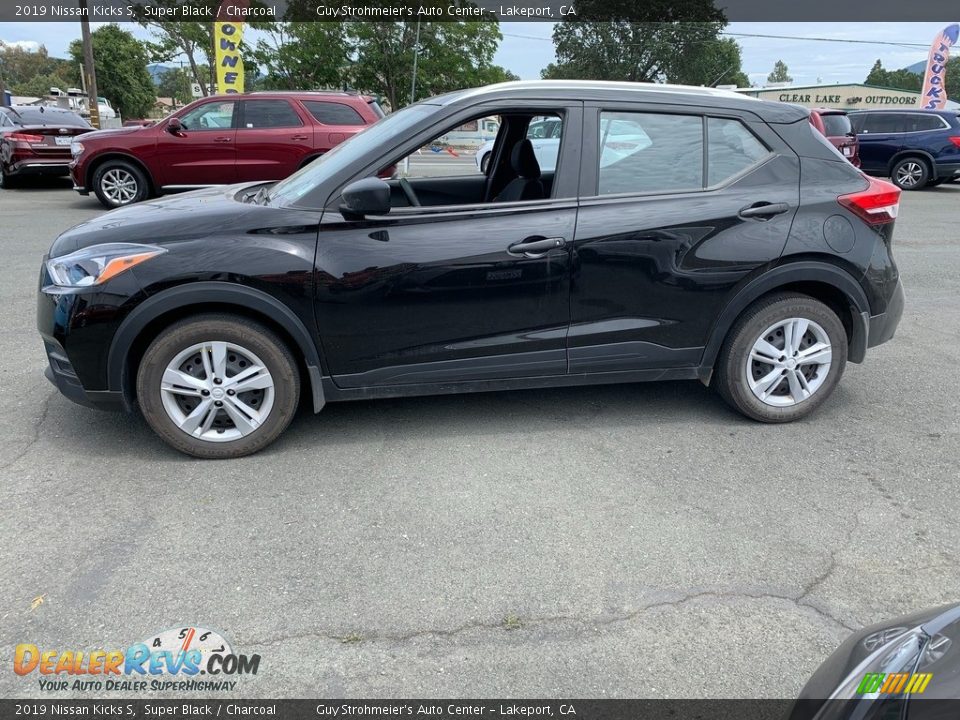 2019 Nissan Kicks S Super Black / Charcoal Photo #3