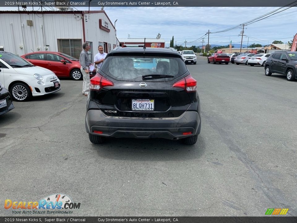 2019 Nissan Kicks S Super Black / Charcoal Photo #6