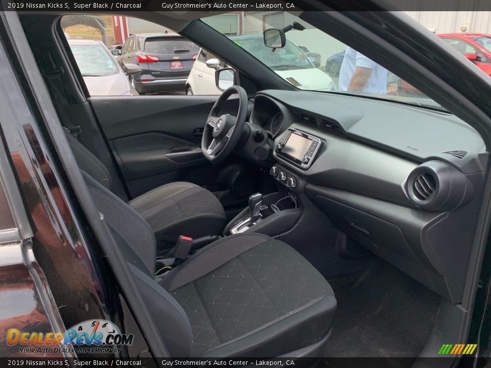 2019 Nissan Kicks S Super Black / Charcoal Photo #7