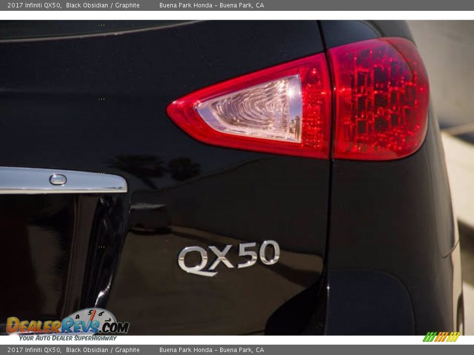 2017 Infiniti QX50  Logo Photo #11