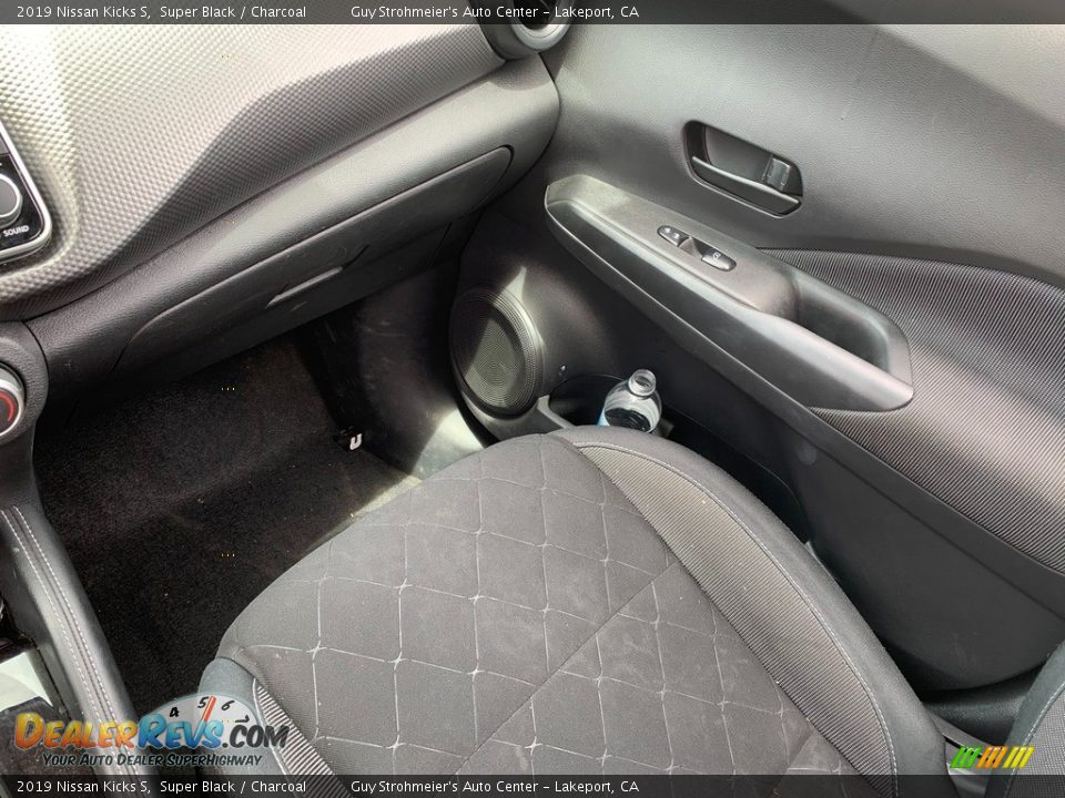 2019 Nissan Kicks S Super Black / Charcoal Photo #15