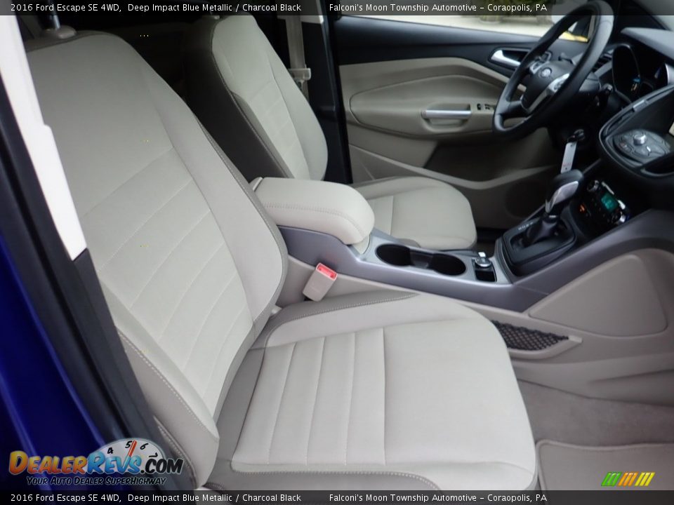 2016 Ford Escape SE 4WD Deep Impact Blue Metallic / Charcoal Black Photo #11