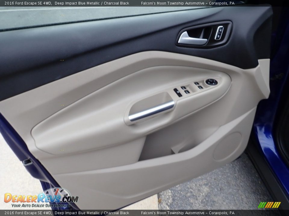 2016 Ford Escape SE 4WD Deep Impact Blue Metallic / Charcoal Black Photo #19