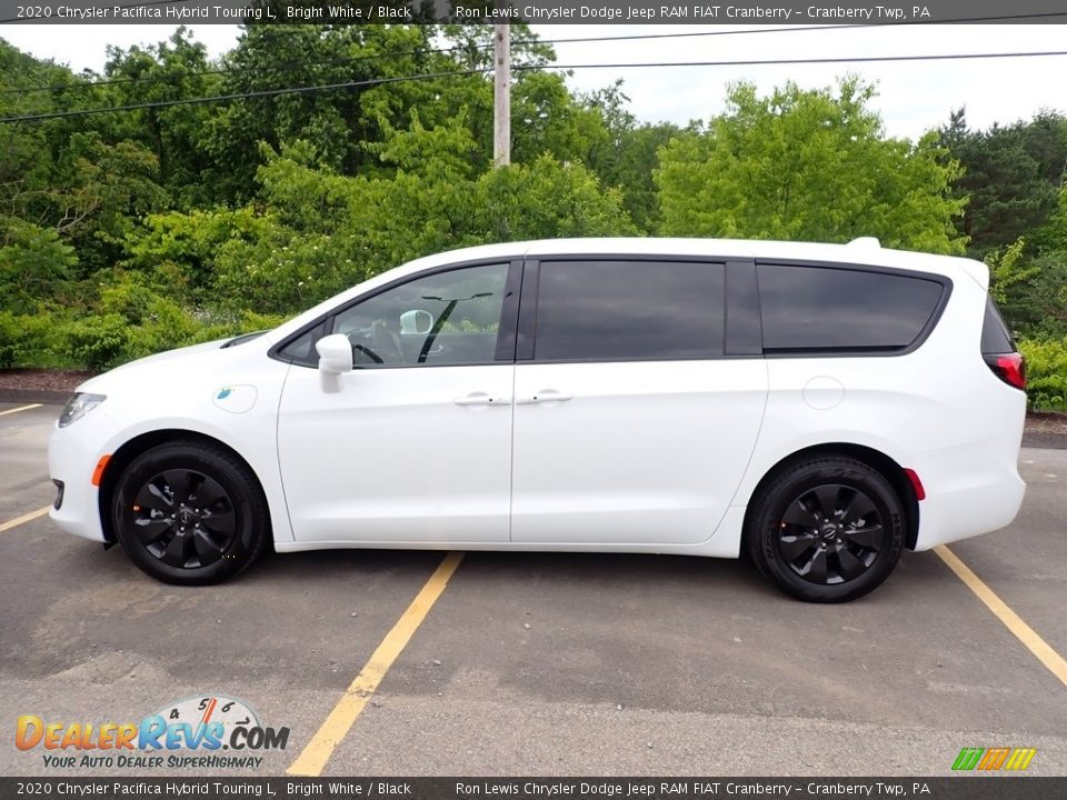 2020 Chrysler Pacifica Hybrid Touring L Bright White / Black Photo #3