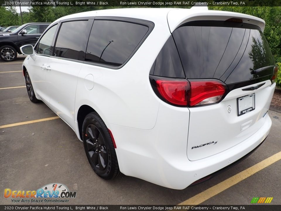 2020 Chrysler Pacifica Hybrid Touring L Bright White / Black Photo #4