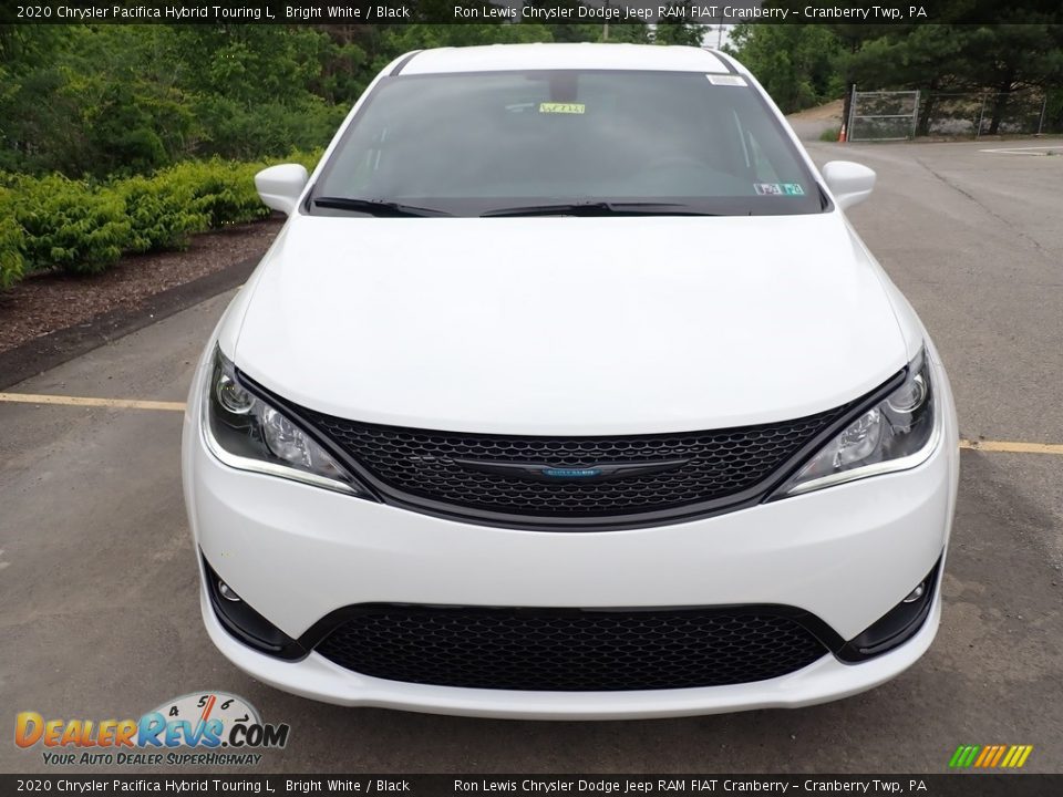 2020 Chrysler Pacifica Hybrid Touring L Bright White / Black Photo #8