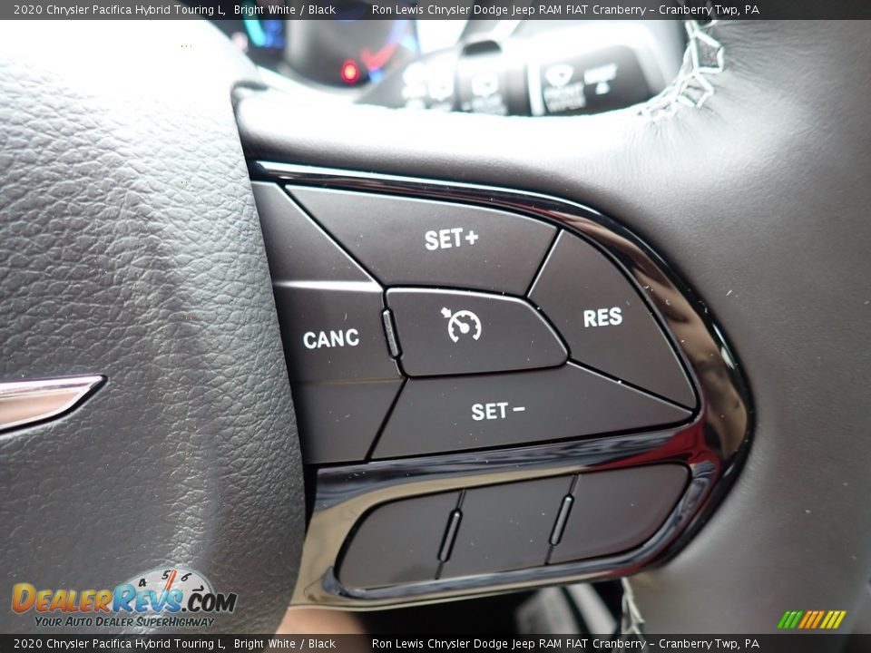 2020 Chrysler Pacifica Hybrid Touring L Steering Wheel Photo #18